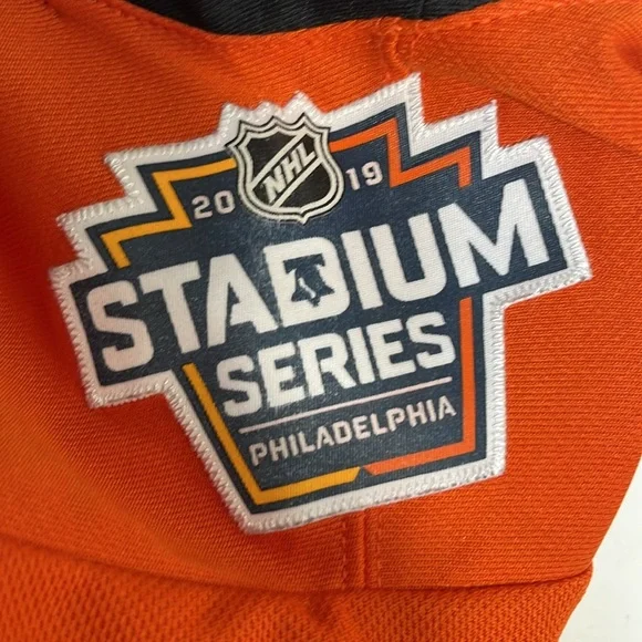 Philadelphia Flyers 2019 STADIUM SERIES NHL Hockey Jersey Youth Sz S/M - Picture 9 of 9